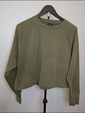 Nike Womens Size S Dry Versa Cropped Training Pullover Sweatshirt Olive Green